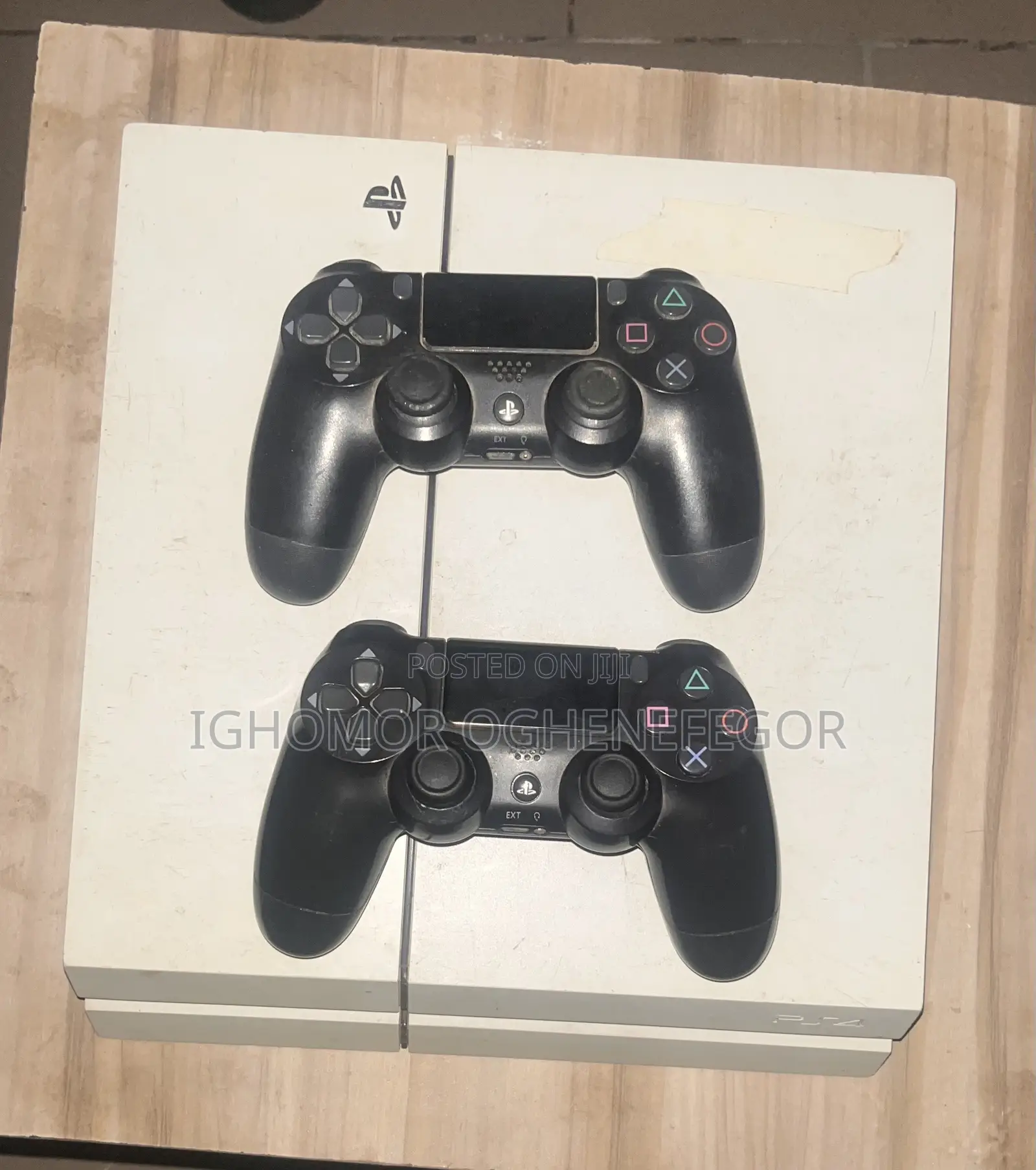 Play Station 4