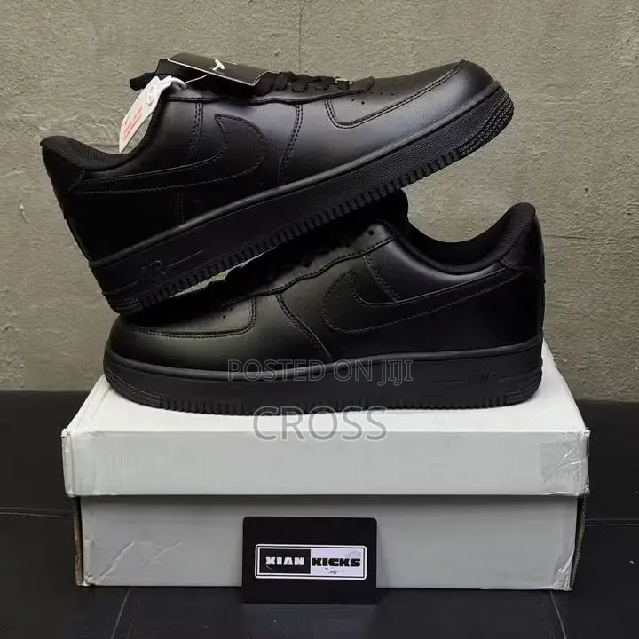 De Almighty blacks.Nike