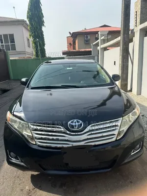 Toyota Venza LE 2011 Black
