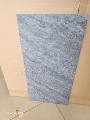Cracks Tiles 30/60