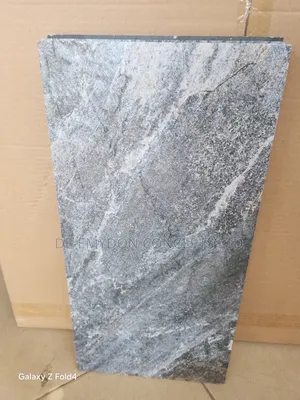 Cracks Tiles 30/60