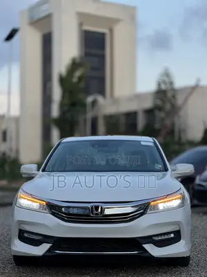 Honda Accord Touring 4dr Sedan FWD (3.5L 6cyl 6A) 2016 White