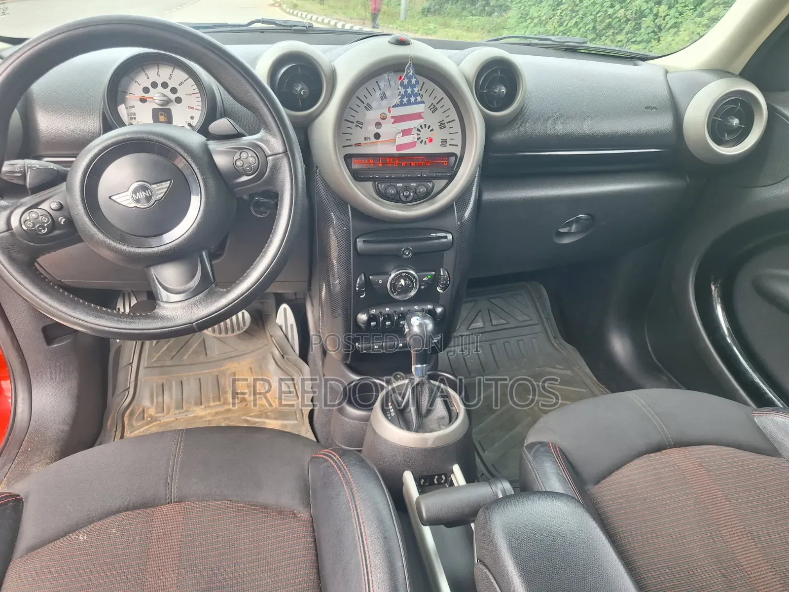 Mini Cooper 2013 Red