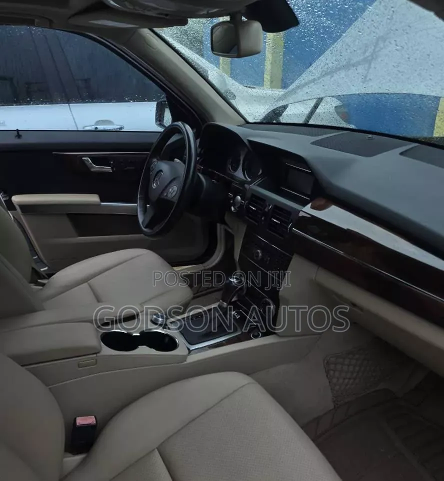 Mercedes-Benz GLK-Class 2012 Gray