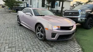 Chevrolet Camaro 2SS 2010 Pink