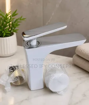 Modern England Luxury Wash Hand Basin Single-Lever Basin Mixer Tap