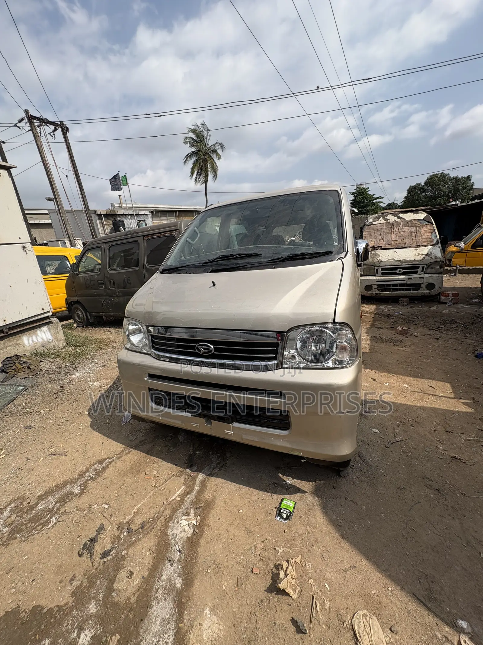 Daihatsu Hijet 2007 Gold