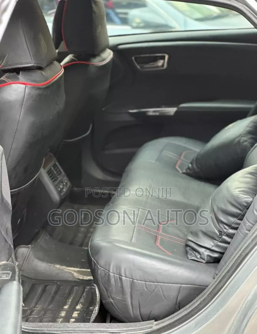 Toyota Avalon 2013 Silver