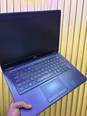 Laptop Dell Latitude 5450 8GB Intel Core i5 HDD+SSD 500GB