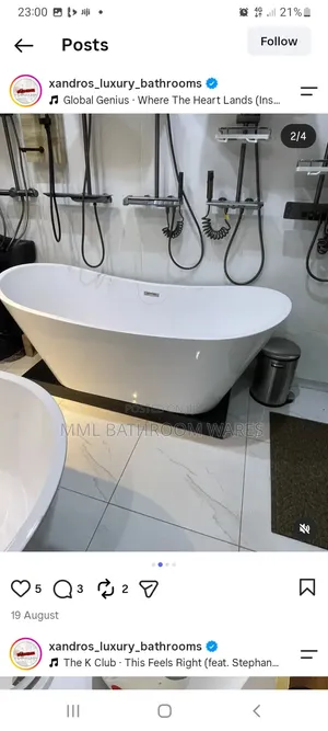 White Acrylic Bathtubs