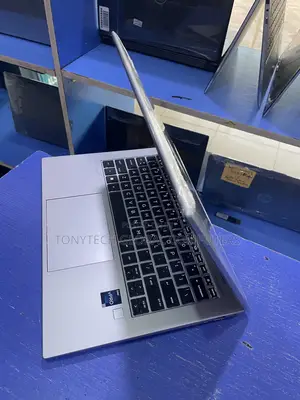 Laptop HP EliteBook 840 G10 16GB Intel Core i7 SSD 512GB