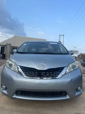 Toyota Sienna 2013 Gray