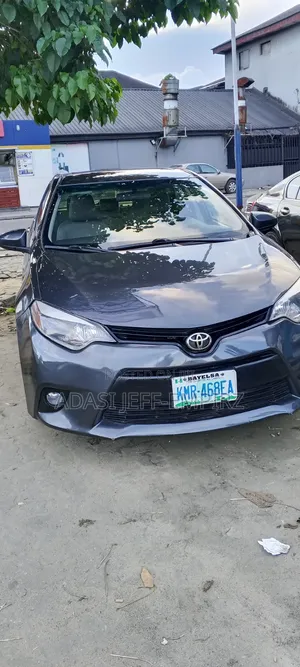 Toyota Corolla 2016 Gray