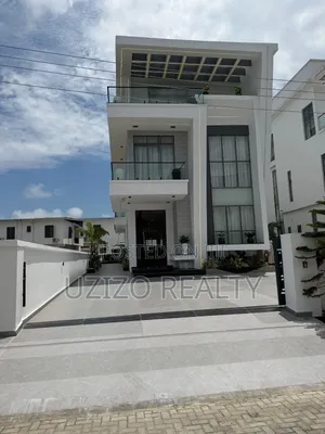 Furnished 5bdrm Duplex in Lekki Phase 1 for sale
