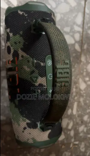 JBL Charge 6
