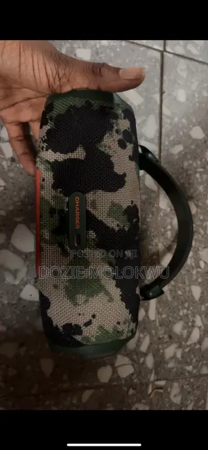 JBL Charge 6