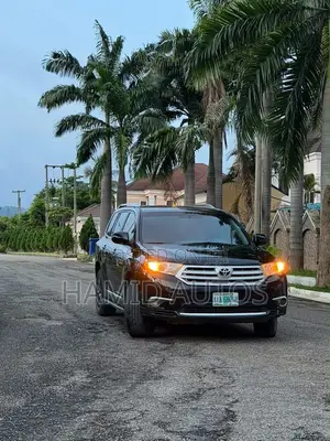 Toyota Highlander 2013 Black