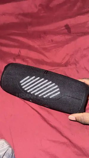 JBL Charge 5