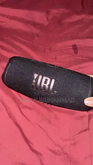 JBL Charge 5