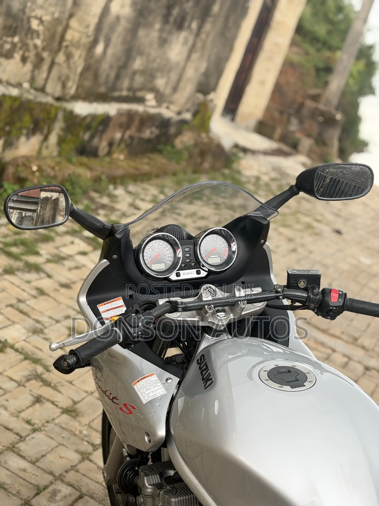 Suzuki Bandit 2006 Silver