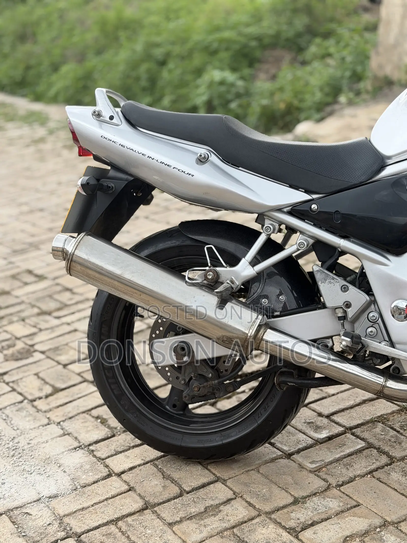 Suzuki Bandit 2006 Silver