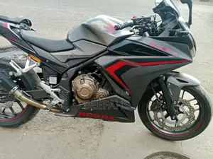 Honda CBR 2020 Gray