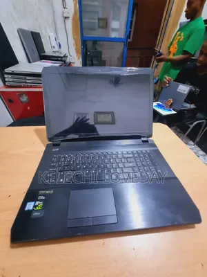 Laptop Clevo P670HP6 16GB Intel Core i7 SSD 1T