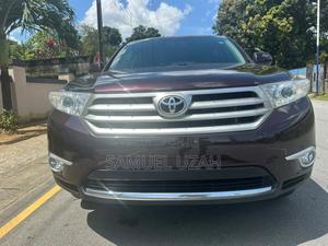 Toyota Highlander 2013 Red