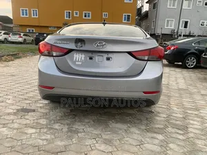Hyundai Elantra SE 4dr Sedan (1.8L 4cyl 6A) 2015 Gray