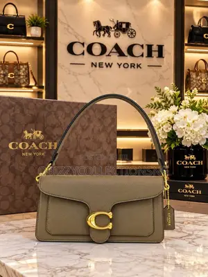 *COACH Medium Size, With