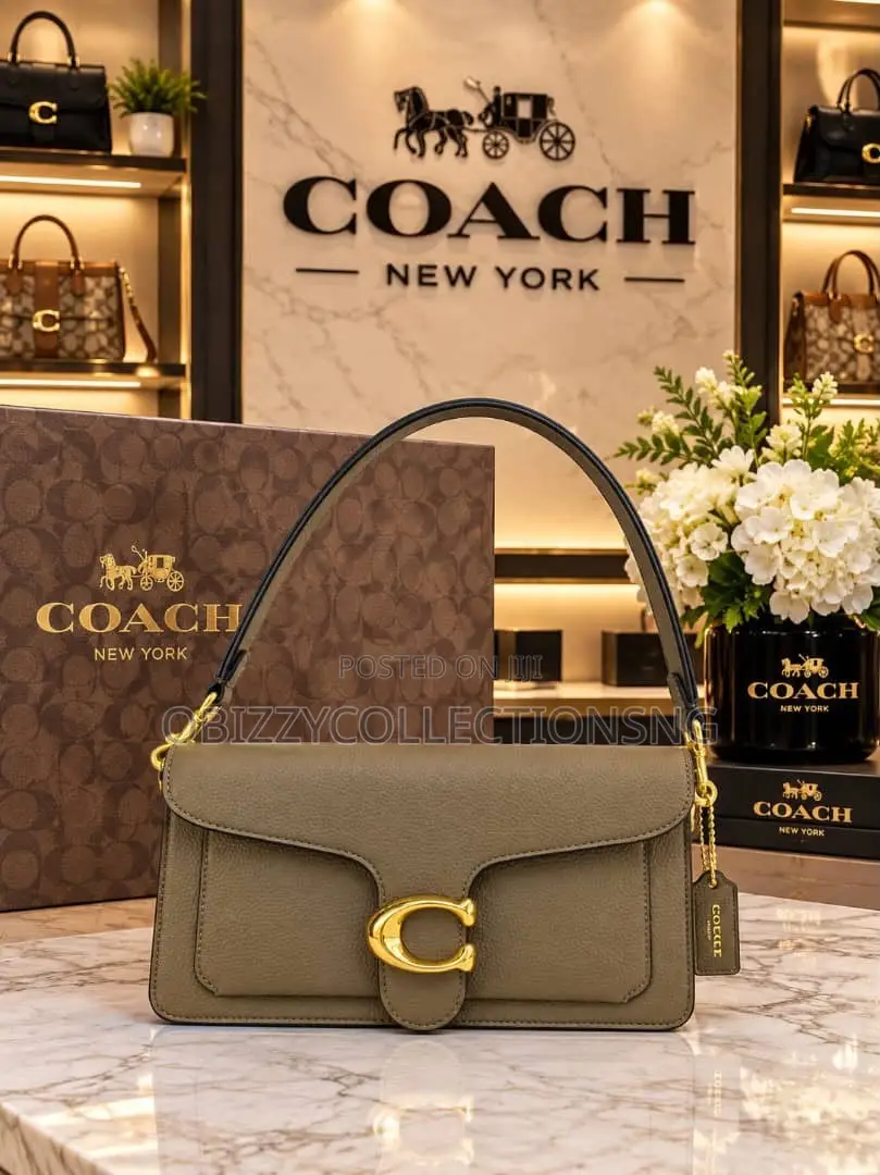 *COACH Medium Size, With