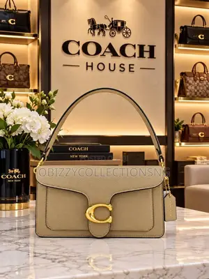 *COACH Medium Size, With
