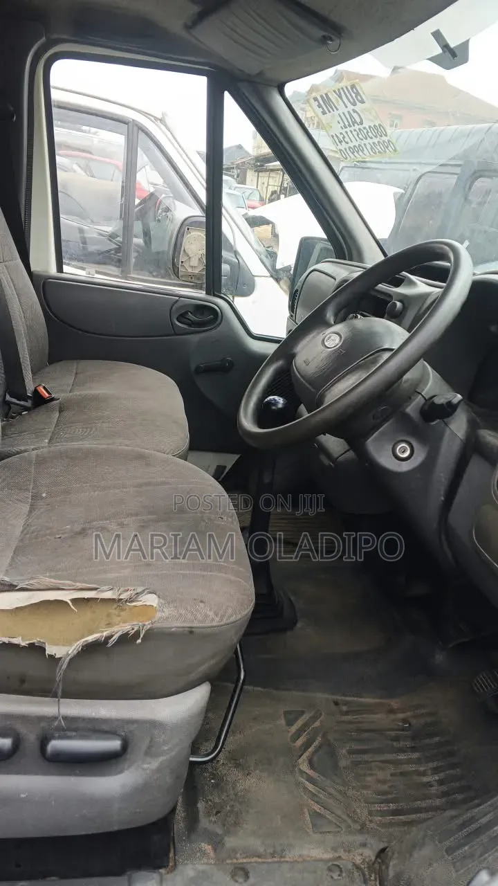 Ford Transit 2005 White