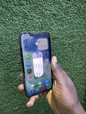 Apple iPhone 13 128 GB Green