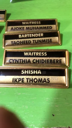 Gold Name Tagf33