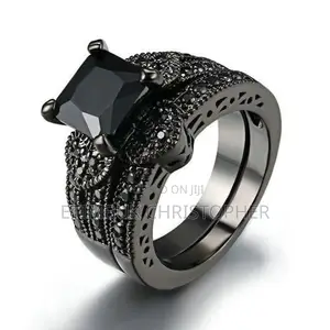 Stunning Black Princess-Cut Diamond Engagement & Wedding Ring Set