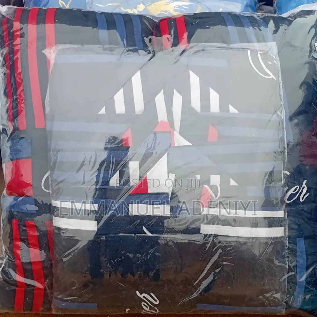 High Quality Duvet, Bedsheet and Memory Pillows