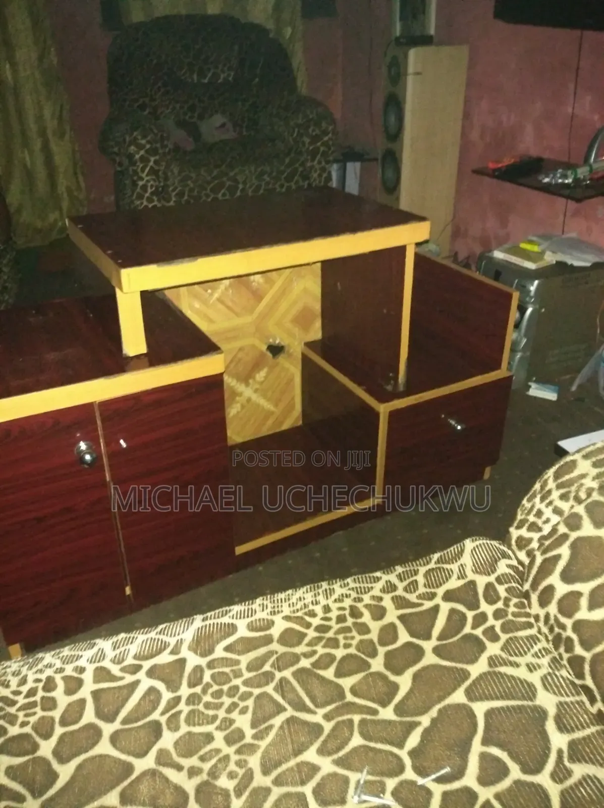 Portable Centre Table
