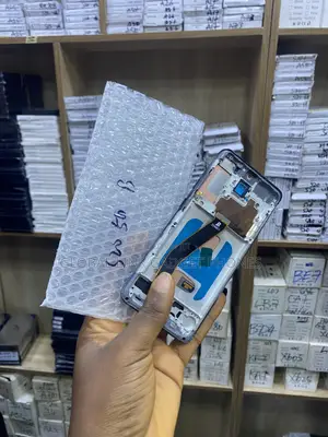 Samsung Galaxy S20 Copy Screen Available