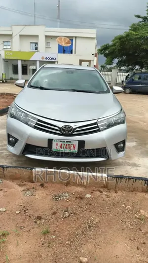Toyota Corolla 2015 Silver