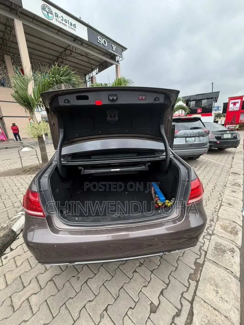 Mercedes-Benz E-Class 2014 Gray