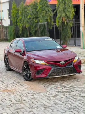 Toyota Camry XSE (2.5L 4cyl 8A) 2019 Red
