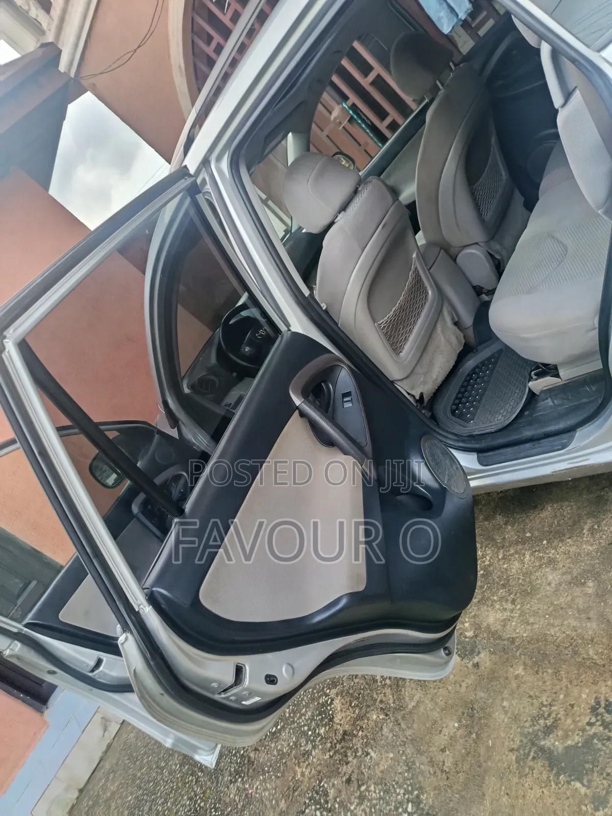 Toyota RAV4 2009 Silver