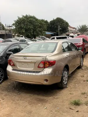 Toyota Corolla 1.8 LE 2008 Gold