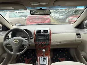 Toyota Corolla 1.8 LE 2008 Gold