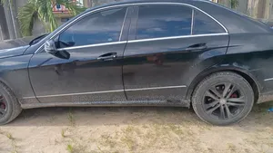 Mercedes-Benz E350 2010 Black