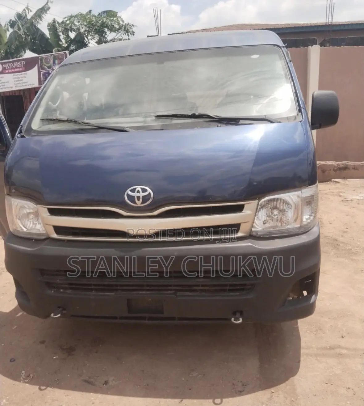 Toyota HiAce 2012 Blue