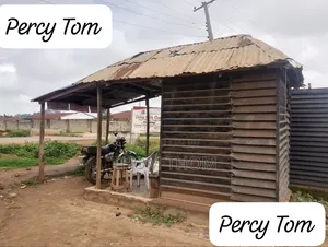 6ft × 6ft Container With Roofing Included