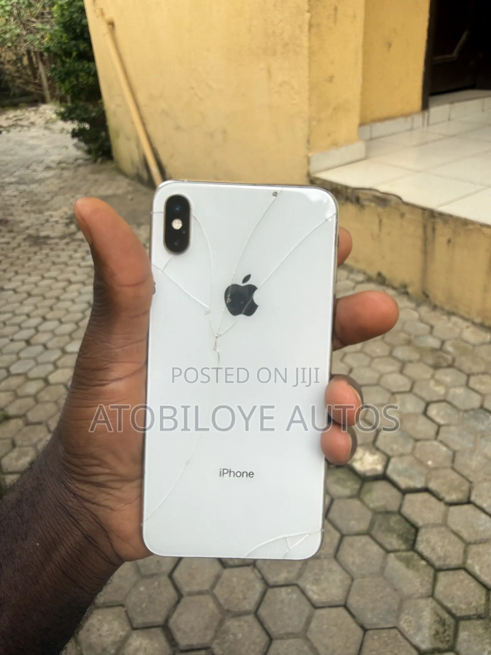 Apple iPhone XS Max 64 GB White
