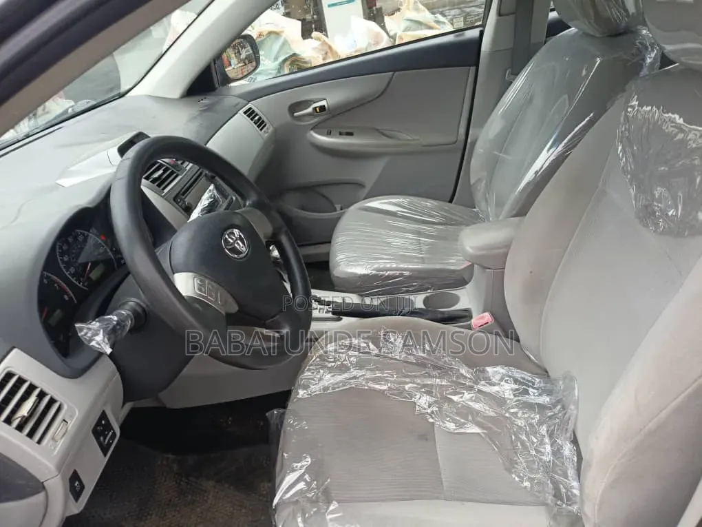 Toyota Corolla 2013 Gray